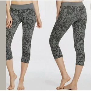 FABLETICS Sebastian Floral Seamless Leggings XS